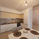 Klara's