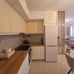 Klara's * Vlorë