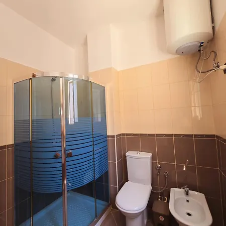 아파트 Klara's Vlorë